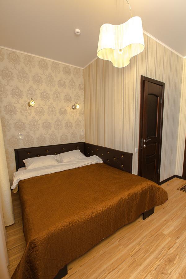 Hotel Hizhina Петропавловськ Екстер'єр фото